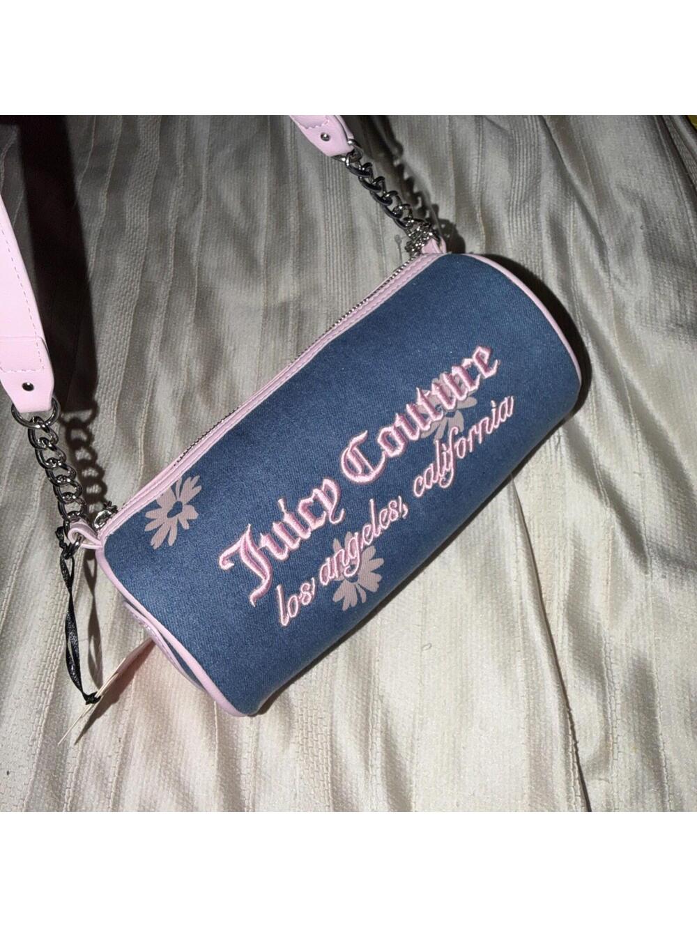 Juicy Couture Daisy for the juicy denim Y2k style with soft pink details ✨